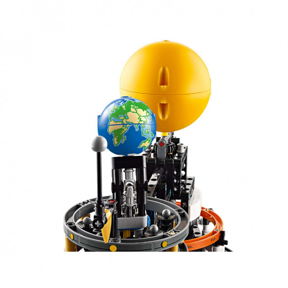 Конструктор LEGO Technic 42179 Планета Земля и Луна на орбите в Перми