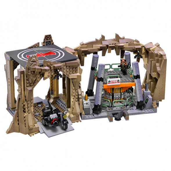 Конструктор LEGO Коллекционные наборы 76052 Логово Бэтмена в Перми