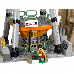 Конструктор LEGO Коллекционные наборы 76052 Логово Бэтмена