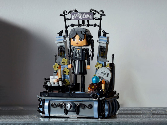 Констурктор LEGO Wednesday 76780 Фигурка Венсдей Аддамс в Перми