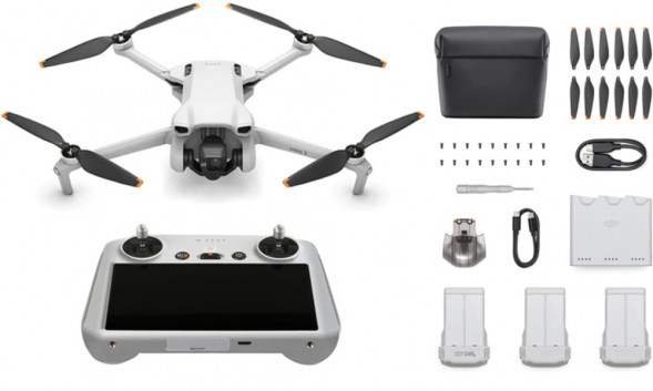 Квадрокоптер DJI Mini 3 Fly More Combo Plus (DJI RC) в Перми