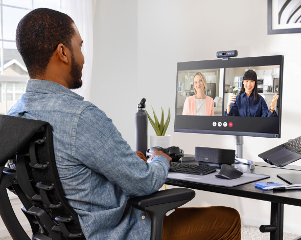 Веб-камера Logitech Brio 500, чёрный в Перми