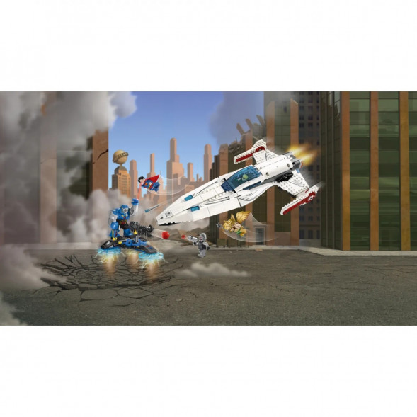 Конструктор LEGO Super Heroes 76028 Вторжение Дарксайда в Перми