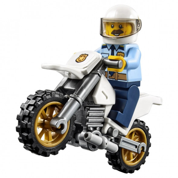 Конструктор LEGO City Police 60137 Побег на буксировщике в Перми