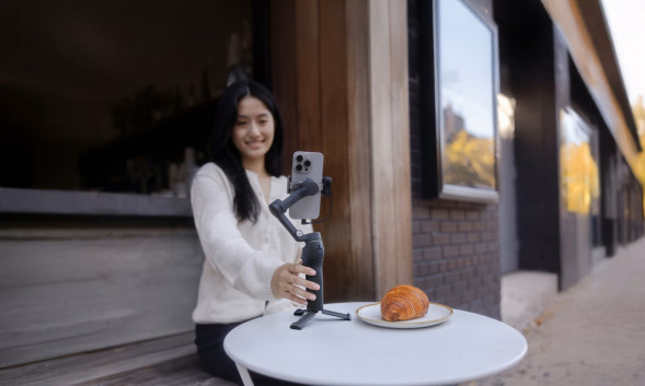 Электрический стабилизатор для смартфона DJI Osmo Mobile 7P в Перми