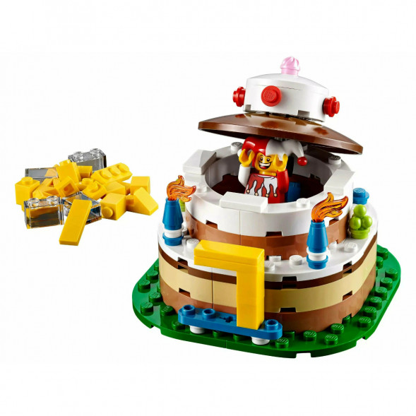Конструктор LEGO Seasonal 40153 Торт на День Рождения в Перми