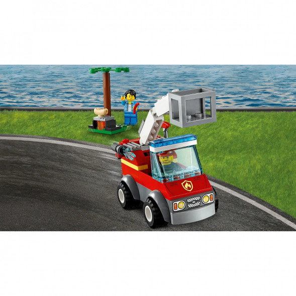 Конструктор LEGO City Fire 60212 Пожар на пикнике в Перми