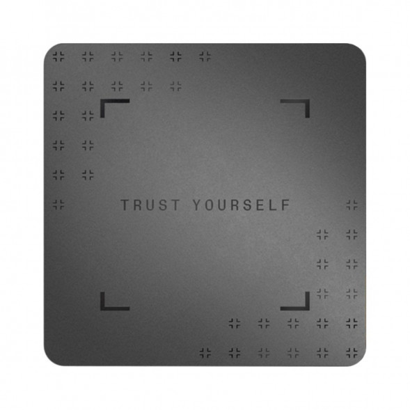 Аппаратный холодный криптокошелек Ledger Stax c чехлом Magnet Shell Black + Recovery Key в Перми