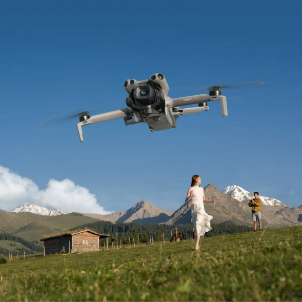 Квадрокоптер DJI Mini 5 Pro Fly More Combo (DJI RC-N3) в Перми
