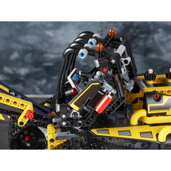 Конструктор LEGO Technic 42094 Гусеничный погрузчик в Перми