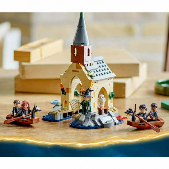 Конструктор LEGO Harry Potter 76426 Лодочный домик в замке Хогвартс в Перми