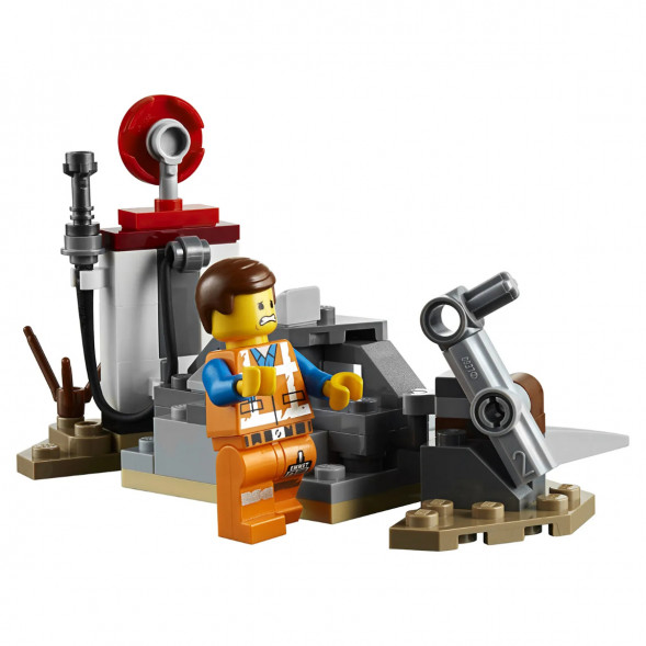 Конструктор LEGO Movie 70823 Трехколёсный велосипед Эммета в Перми