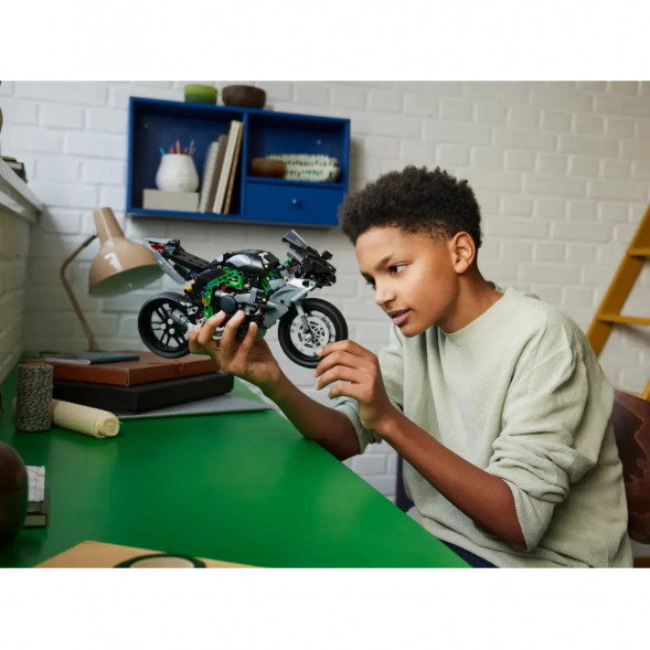 Конструктор LEGO Technic 42170 Мотоцикл Kawasaki Ninja H2R в Перми
